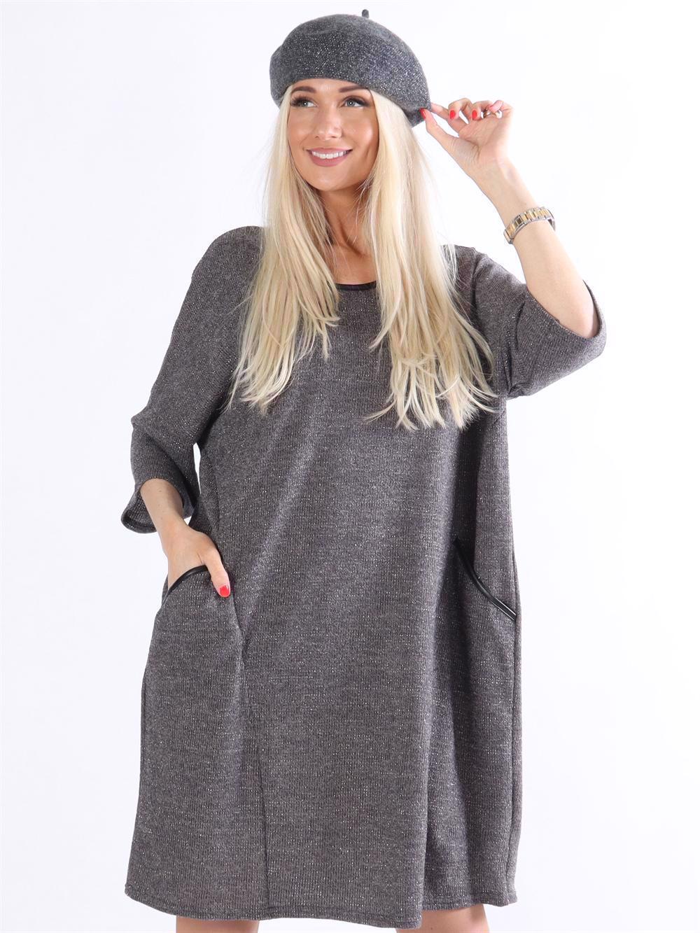 Rosemary - Klänning med detaljer i läderlook och glimmertrådar